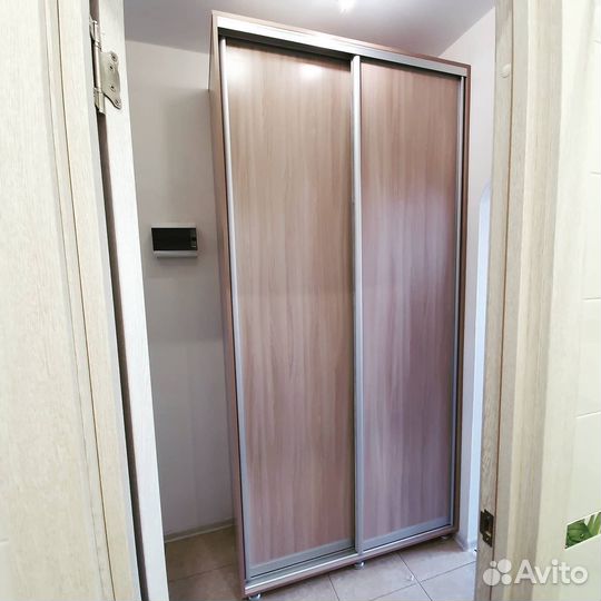 Шкаф купе под дерево