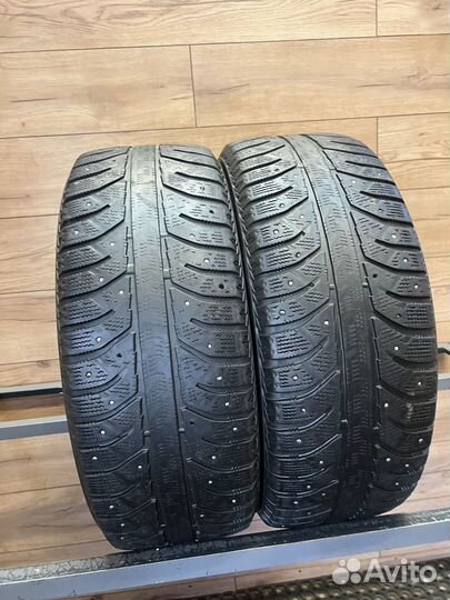 Bridgestone Ice Cruiser 7000 215/60 R16