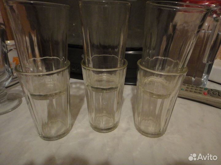 Посуда много разная