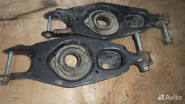 Рычаг ковш для dodge charger