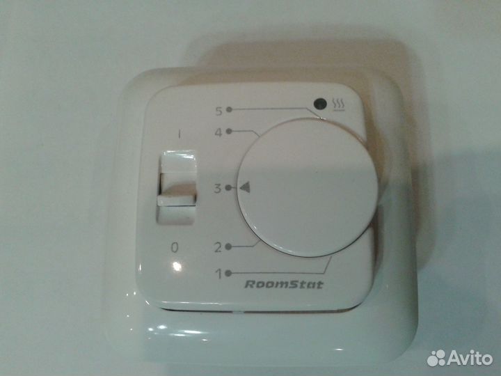 Регулятор температуры (терморегулятор) RoomStat