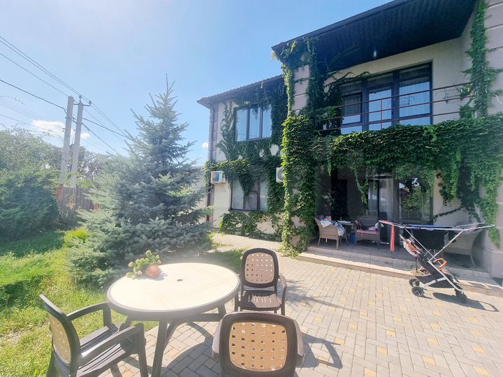 Дом 203,5 м² на участке 5,7 сот.