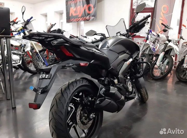 Мотоцикл bajaj Dominar 400 touring