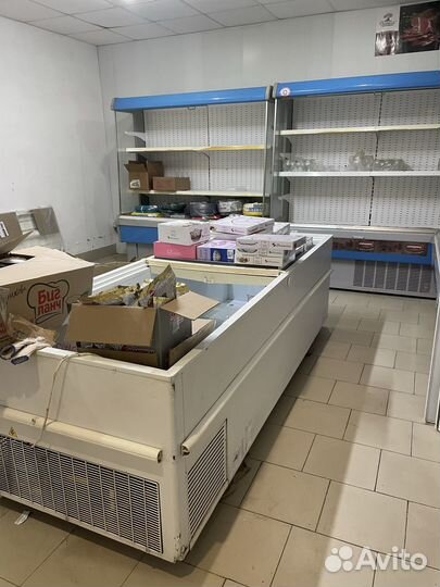 Холодильная витрина бу