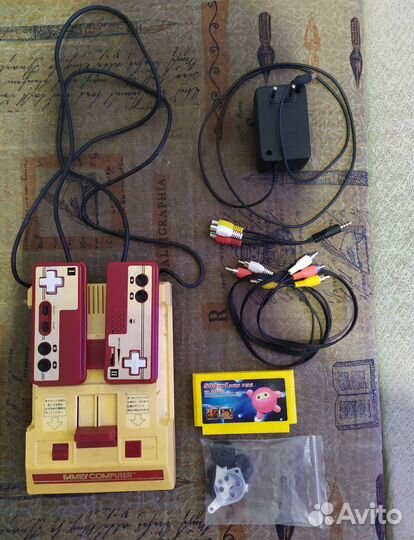 Famicom AV Mod и картридж с вашими играми