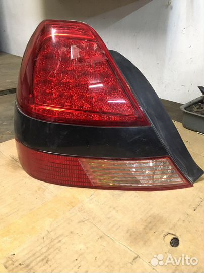 Фонарь Toyota Mark 2