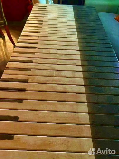 Стол обеденный 