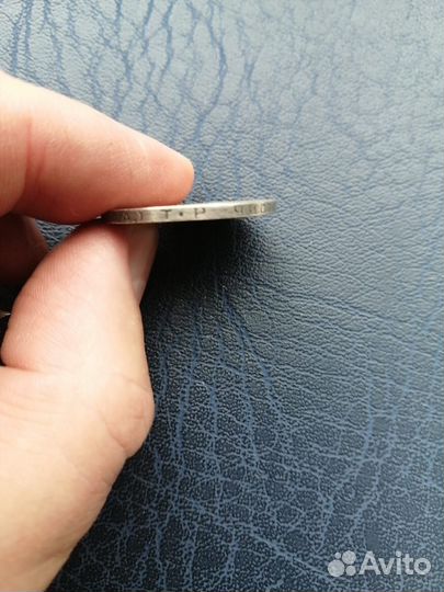 Продам монету