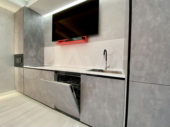 2-к. квартира, 92 м², 5/8 эт.