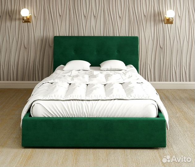 Кровать с мягким изголовьем