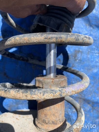 Peugeot 206 стойна передняя левая правая