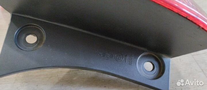 Фонарь в крыло задний правый Nissan Qashqai J10