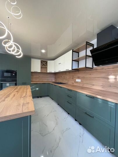 Кухонные комплекты: советы по выбору материалов