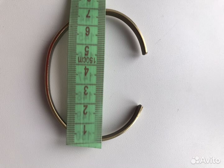 Бижутерия и кисть Oriflem