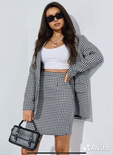 Костюм(46,48) пиджак с юбкой под Zara