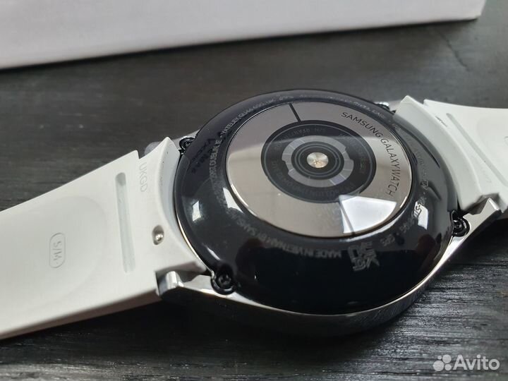 Samsung Galaxy Watch4 Classic. LDU. 42мм. SM-R880X