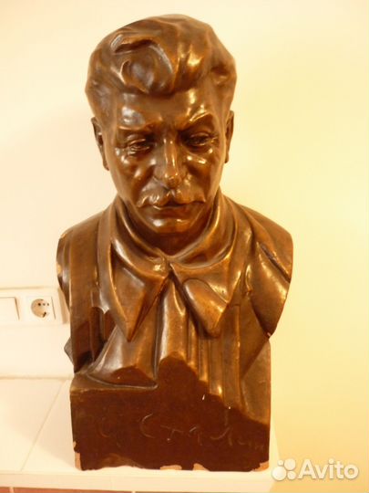 Бюст И.В.Сталина1933г.музейный экспонат,коллекция