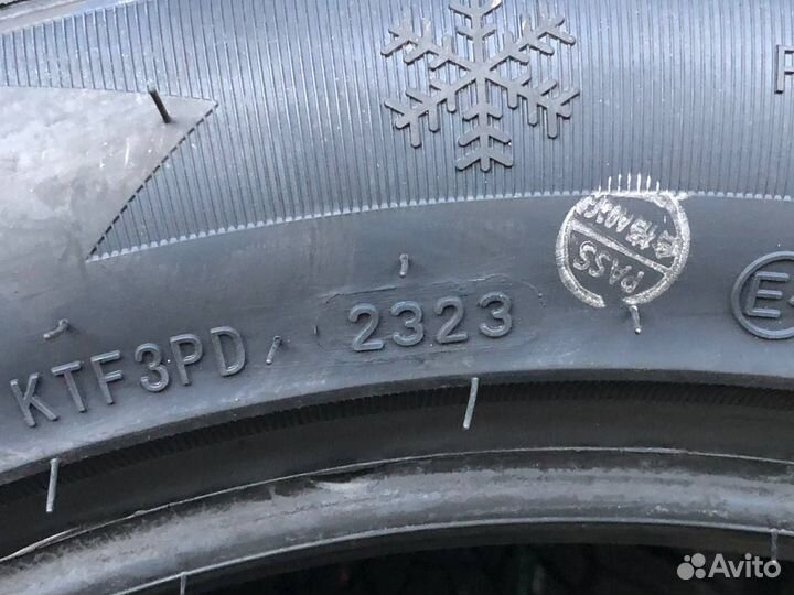 Rockblade Rock 535 225/50 R17 98R