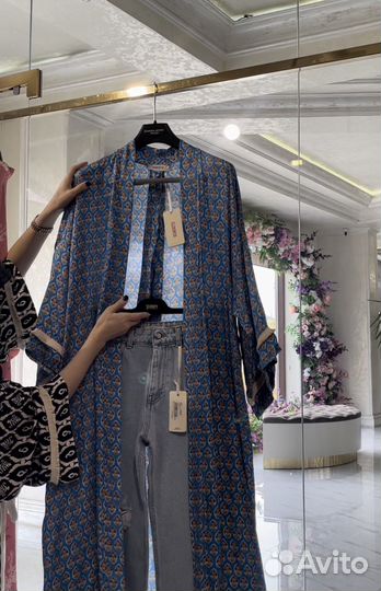 Шелковых халат, накидка