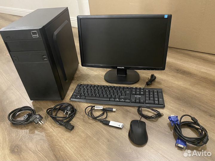 Компактный Компьютер для учёбы или офиса