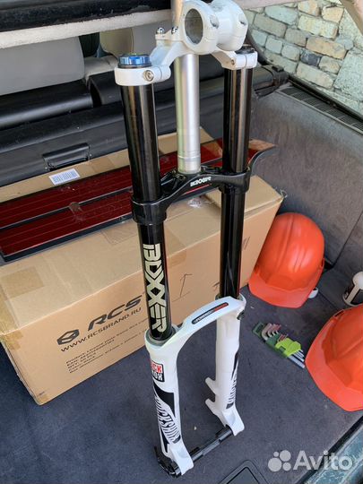 Вилка Rock Shox Boxxer 27.5