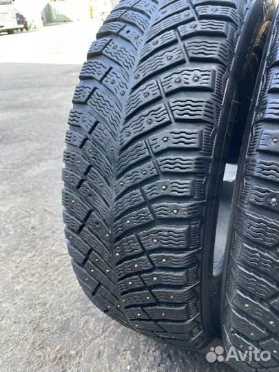 Michelin X-Ice North 4 215/65 R17 103T