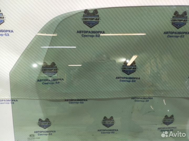 Стекло двери заднее правое Kia Sportage 2