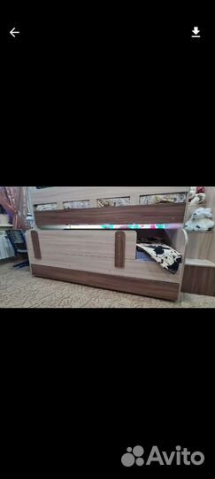 Двухъярусная кровать
