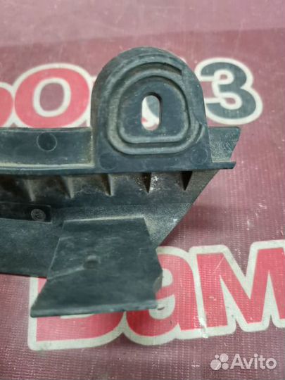 Брызговик задний левый Audi A1