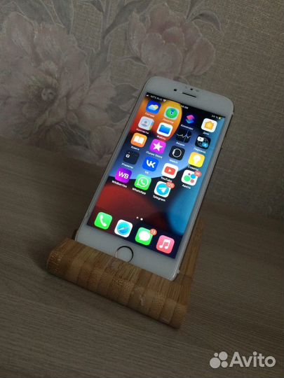 iPhone 6S, 64 ГБ