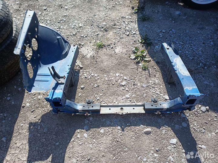 Передняя часть кузова Subaru Forester sg5