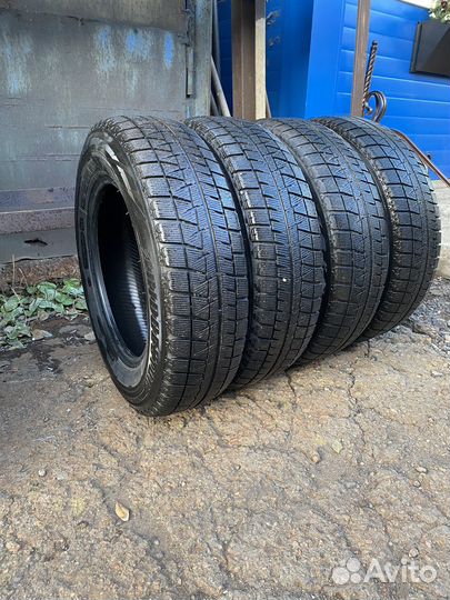 Bridgestone Blizzak Revo GZ 17.5/70 R14