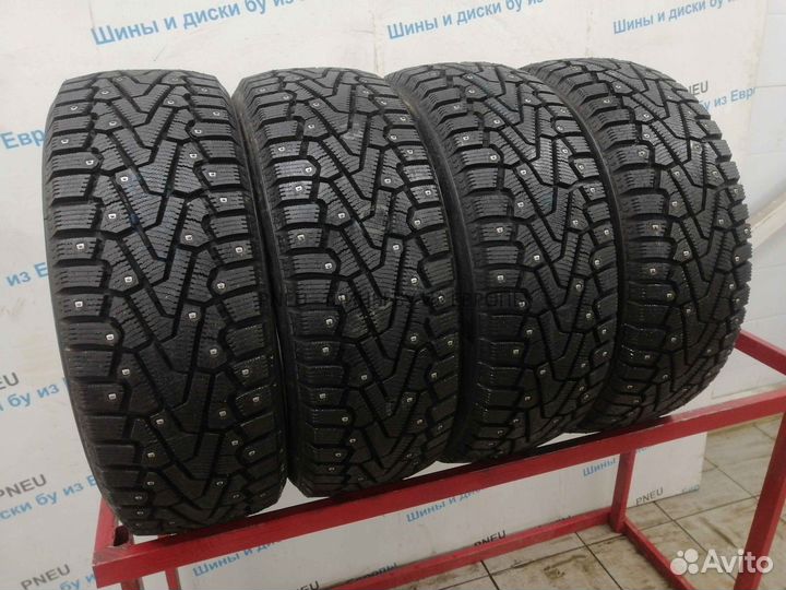 Pirelli Ice Zero 215/55 R16 98R