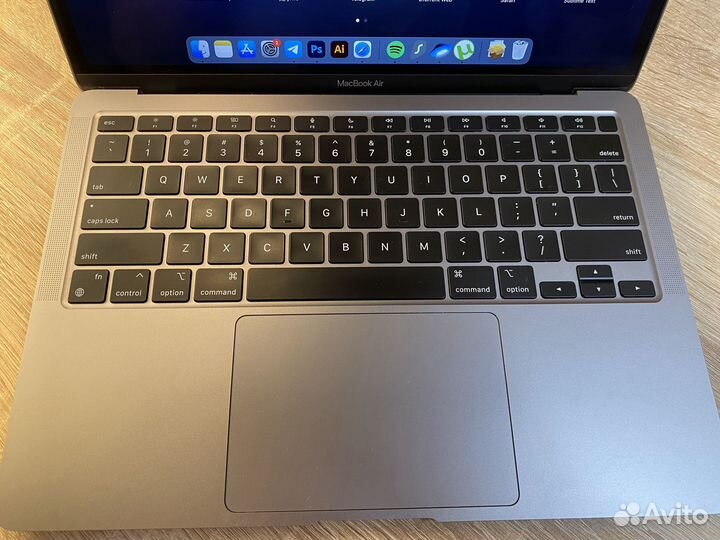 Macbook air 13 2020 m1 8gb 256
