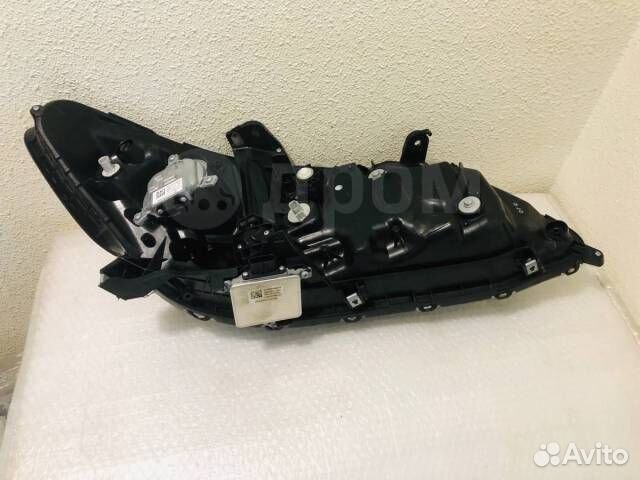 Фара передняя левая Honda Legend KC2 JNB