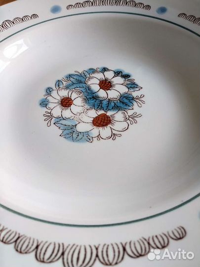 Набор суповых тарелок