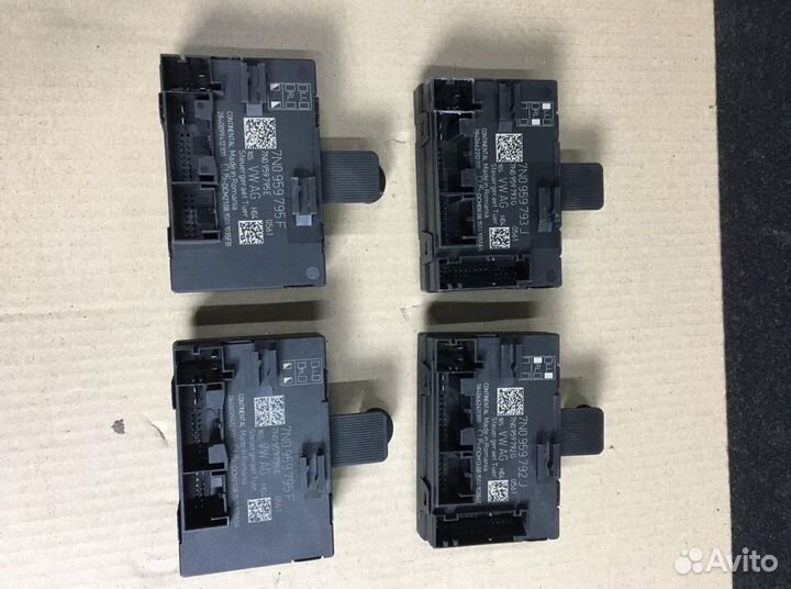 Блок комфорта двери Skoda Yeti caxa CAX caxf 2015