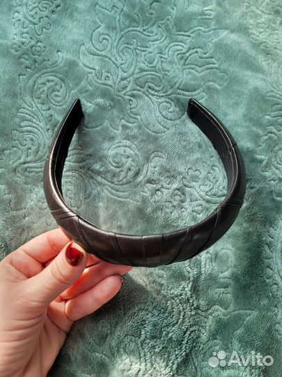 Ободок на голову натуральная кожа, брошь)