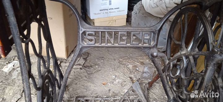 Швейная машинка сингер