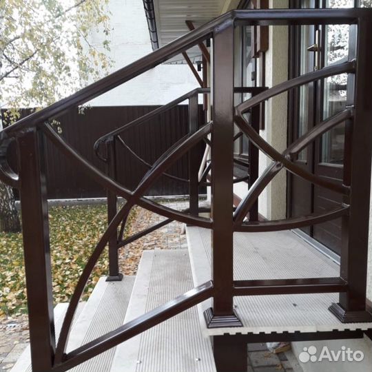 Лестница уличная. Крыльцо