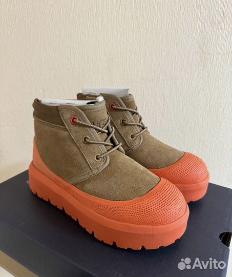 Ботинки UGG Neumel 