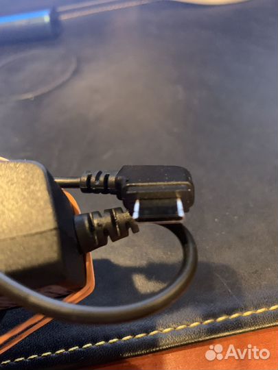 Адаптеры питания разные