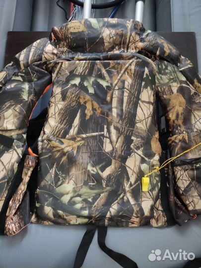 Спасательный жилет