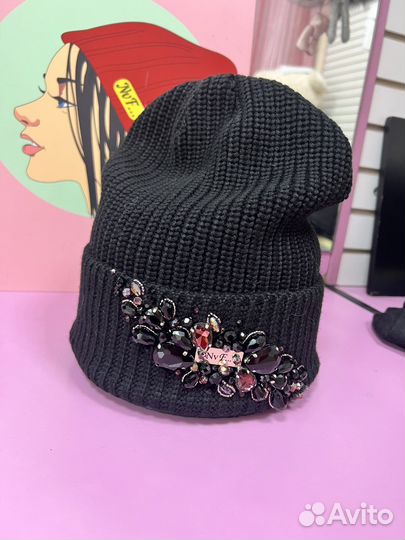 Шапка женская вязаная с камнями