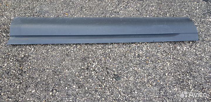 Volkswagen Touareg Накладка двери передней левой