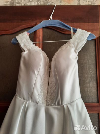 Свадебное платье 42 размер