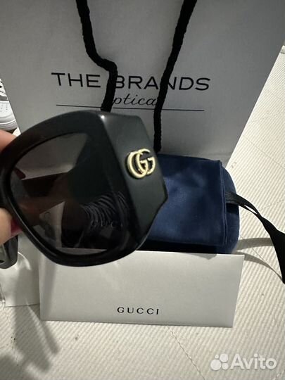 Солнцезащитные очки gucci