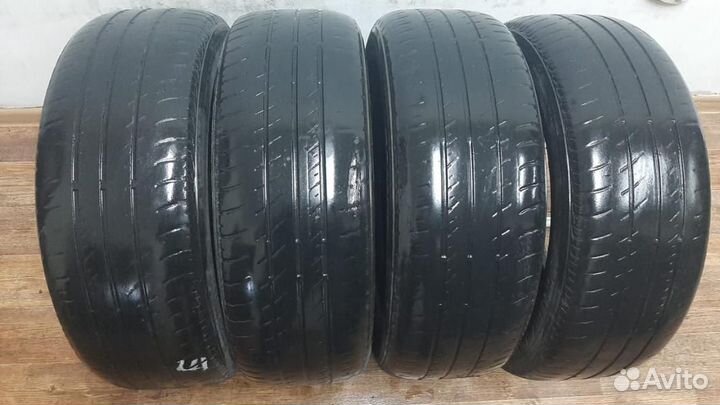 Bridgestone Turanza ER370 215/60 R16