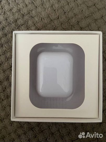 Коробка от AirPods
