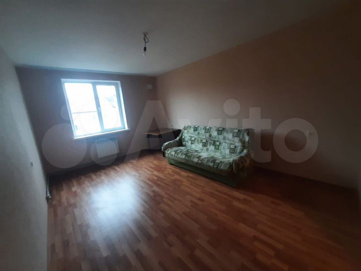 2-к. квартира, 57 м², 3/3 эт.